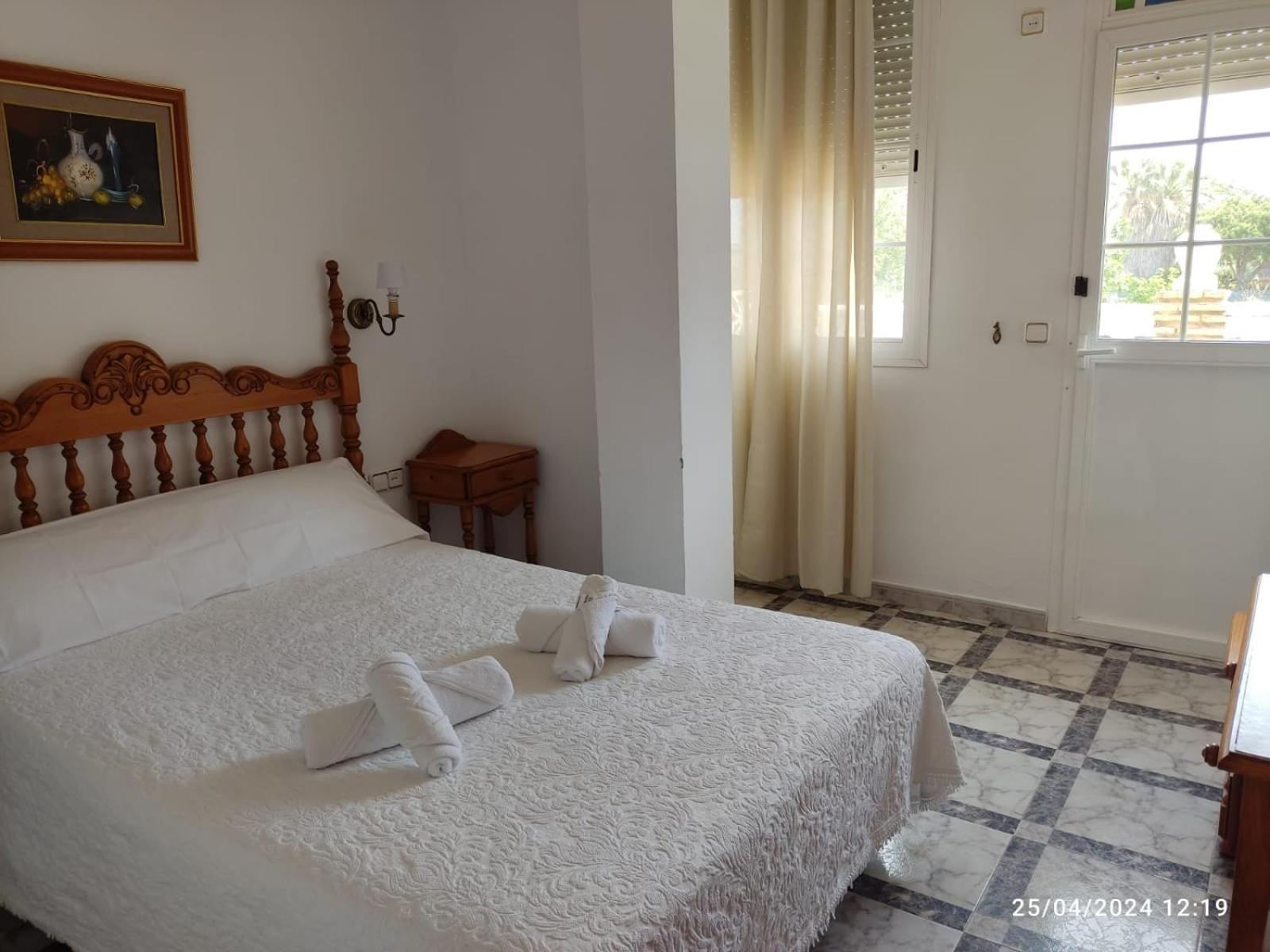 Hostal Quinto Pino Chipiona Kültér fotó